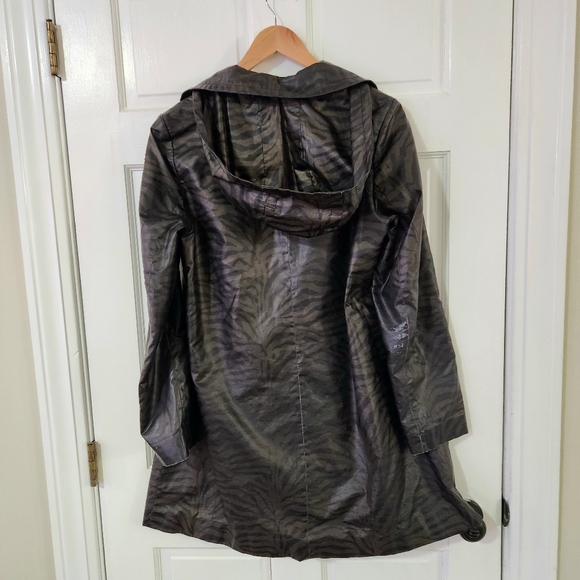 Via Spiga Zebra Print Hooded Jacket - Picture 2 of 7